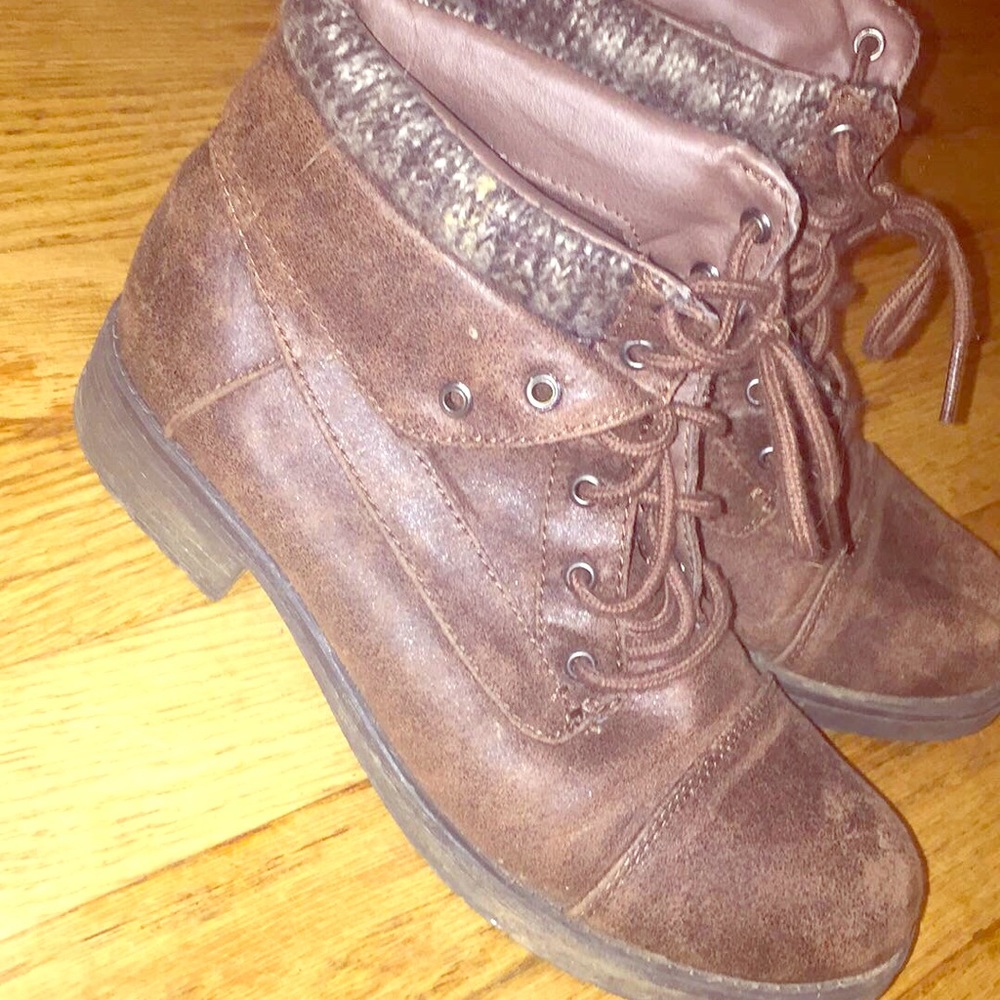 Boots!
